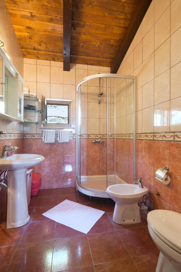 Villa Robinson Petrovac Luaran gambar