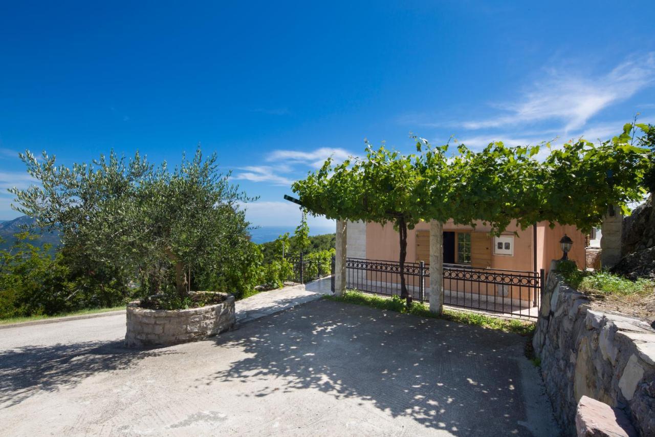 Villa Robinson Petrovac Luaran gambar
