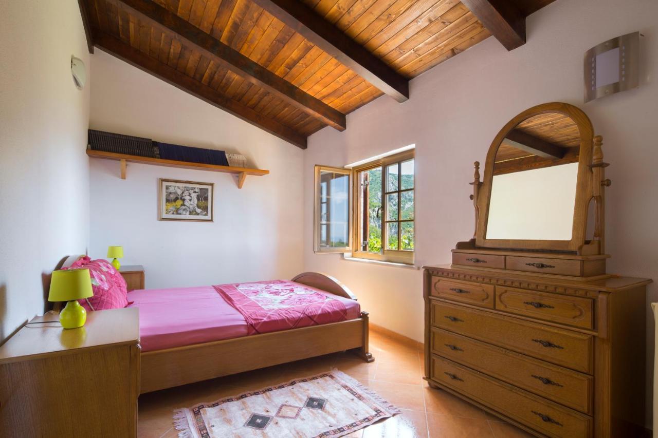 Villa Robinson Petrovac Luaran gambar